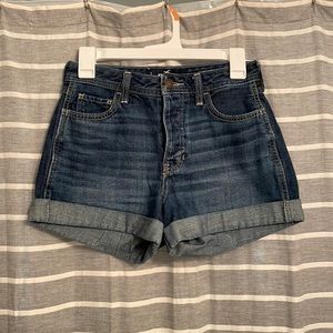 Hollister high rise boyfriend shorts